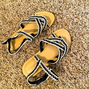 Little girl woven summer sandal